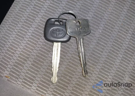 2005 Toyota Camry Le из США, поврежденный, VIN 4T1BE32K35U103693